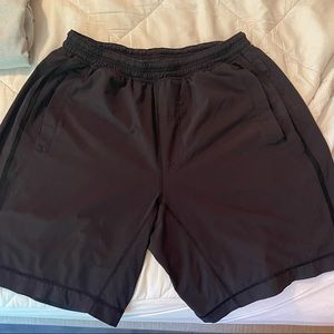 Lululemon men pacebreaker short